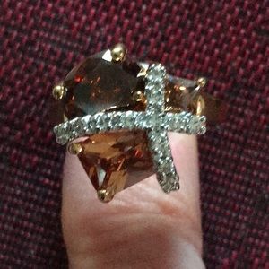 Heart shaped Ring w/Rhinestones Costume jewelry, size 10 1/2 approx